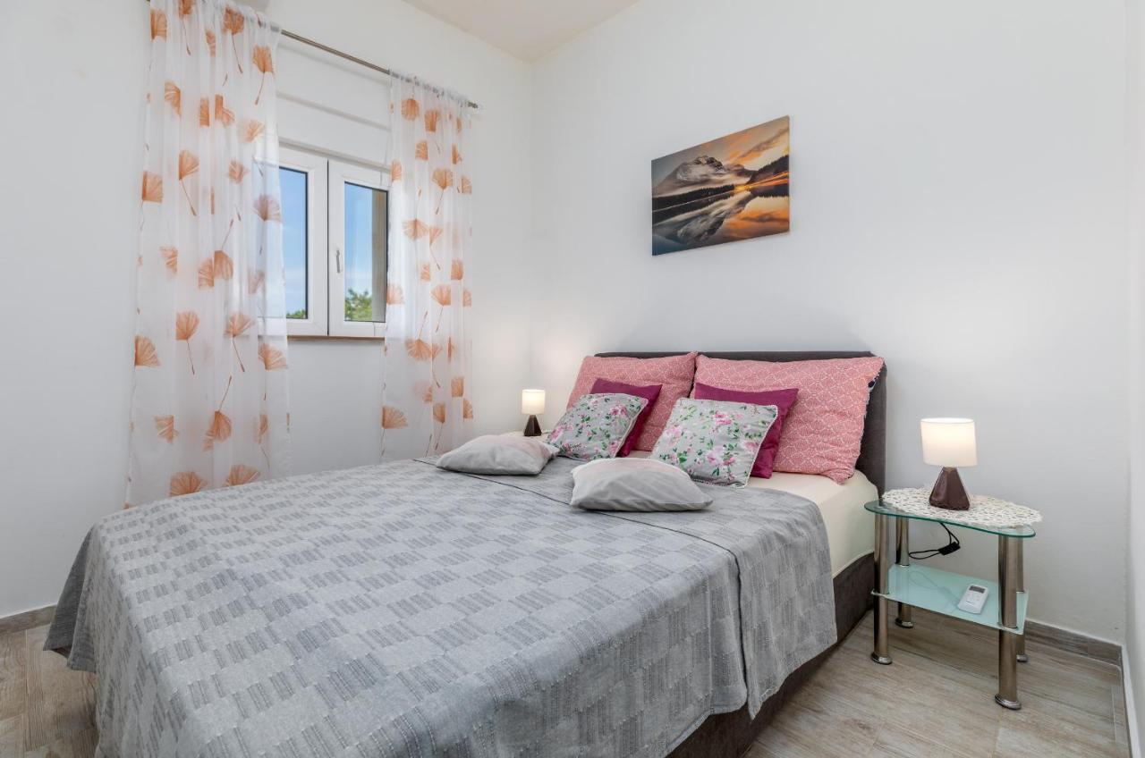 Apartmani Magdalena 普拉 外观 照片
