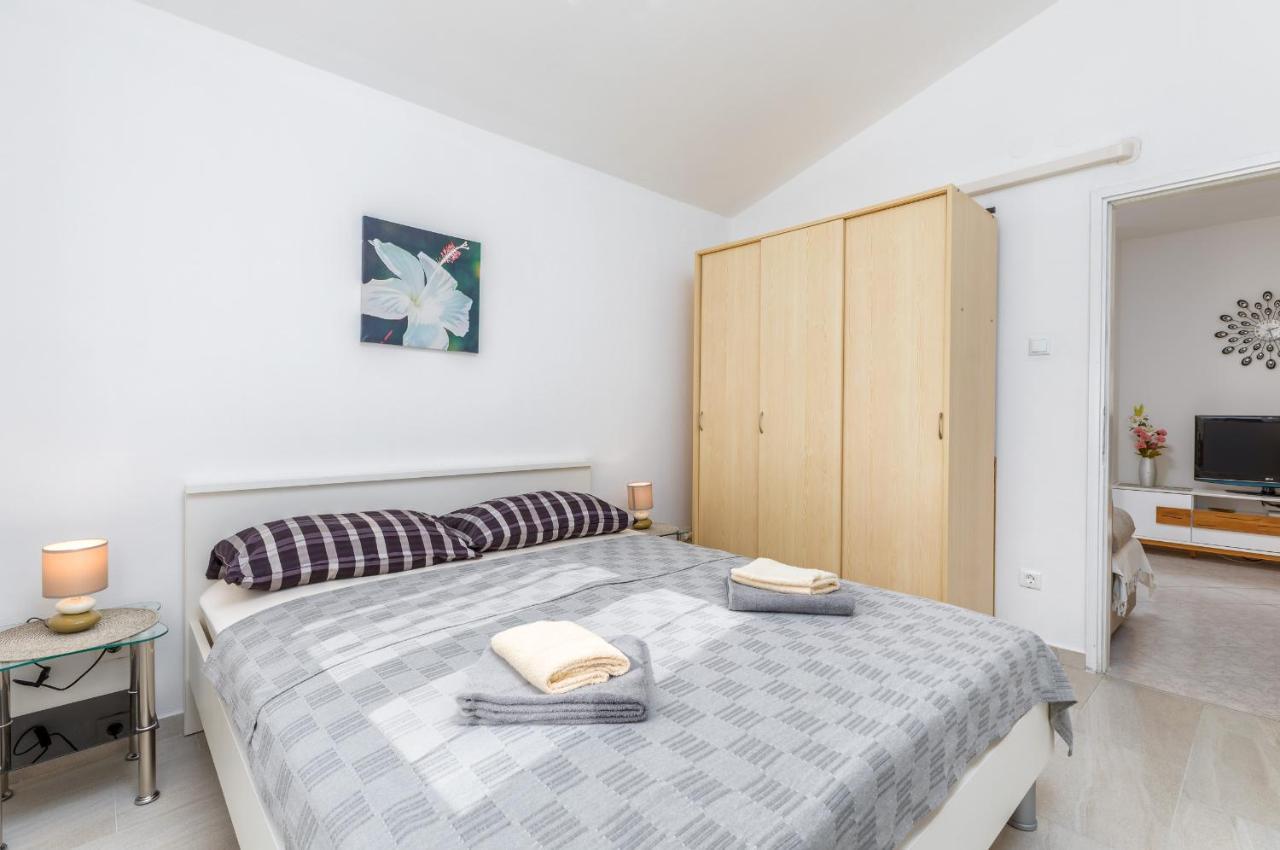 Apartmani Magdalena 普拉 外观 照片